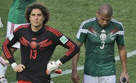 Carlos Salcido aplaudió la trayectoria de Memo Ochoa tras su reciente retiro