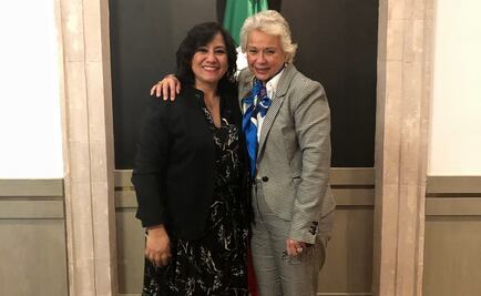 Sánchez Cordero comparte declaración patrimonial y foto con titular de la SFP