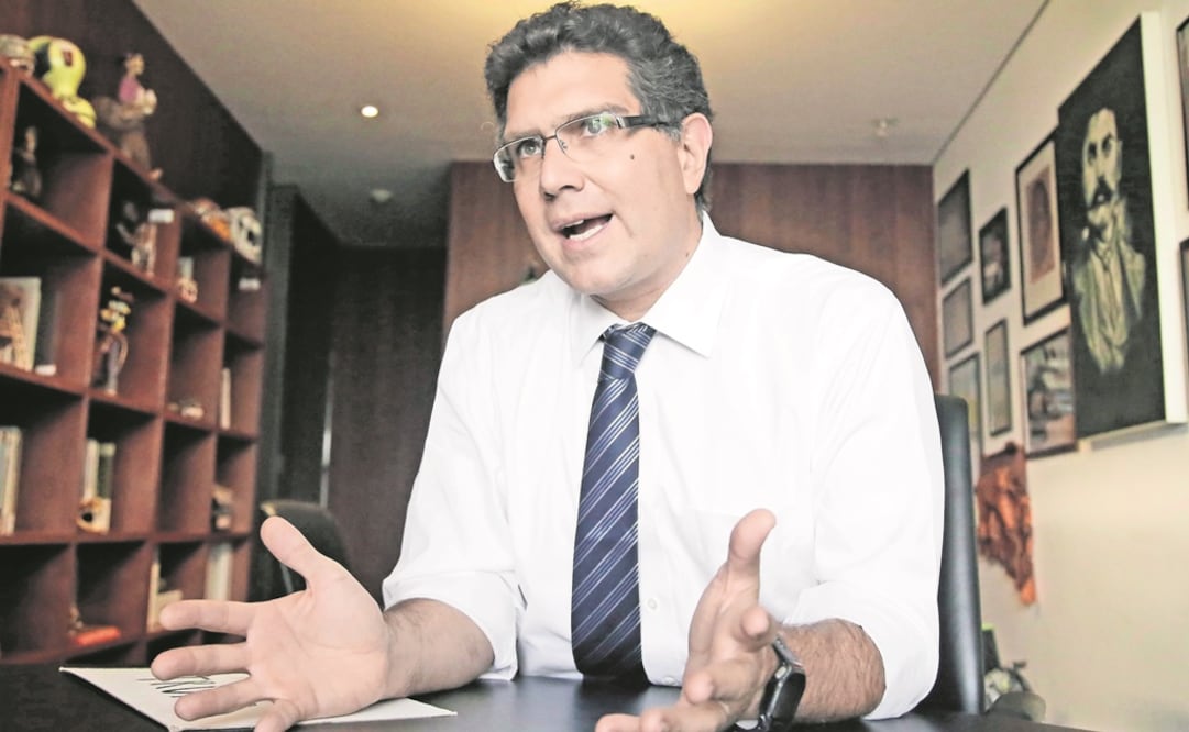 El senador perredista Armando Ríos Piter es uno de los senadores más activos en la reforma Anticorrupción (Foto: Archivo/El Universal)