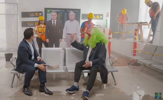 “EU ya completó el álbum Morenini”: la crítica de Brozo y Loret a funcionarios mexicanos desde un aeropuerto con fallas