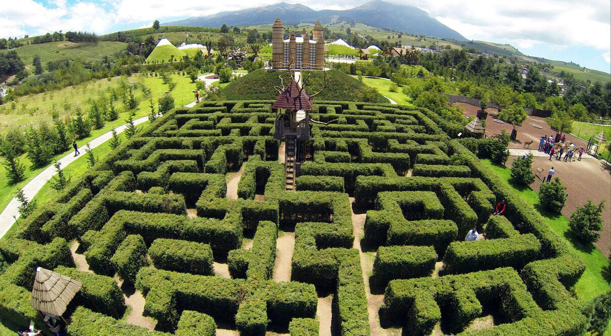 Laberintos y puentes colgantes al pie del Pico de Orizaba. (Foto: Cortesía Volcanic Park)