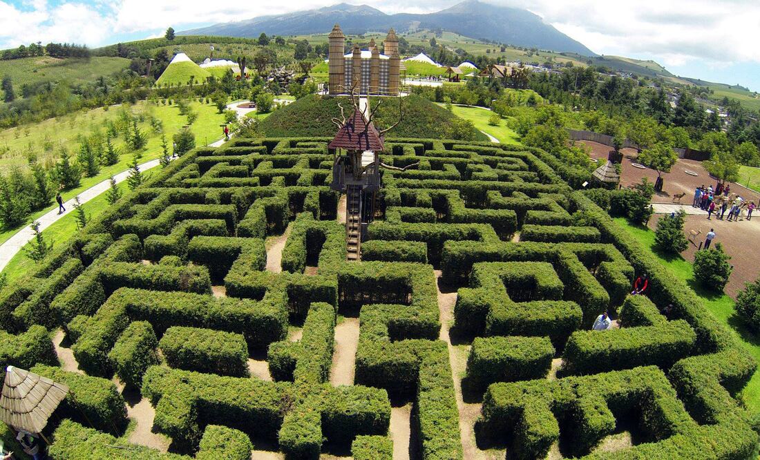 Laberintos y puentes colgantes al pie del Pico de Orizaba. (Foto: Cortesía Volcanic Park)
