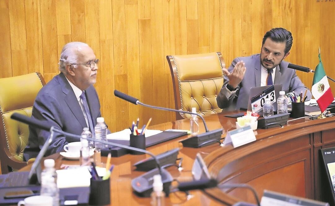 El gobernador de Nayarit, Miguel Ángel Navarro Quintero (izq.), destacó la fusión de los servicios de Salud del estado con el IMSS-Bienestar. Foto: Especial 