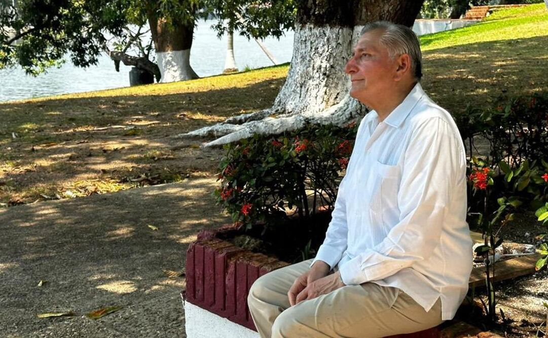 Aspirante a la presidencia Adán Augusto López, tras registrarse como Coordinador de la Defensa de la 4T. Foto: EL UNIVERSAL
