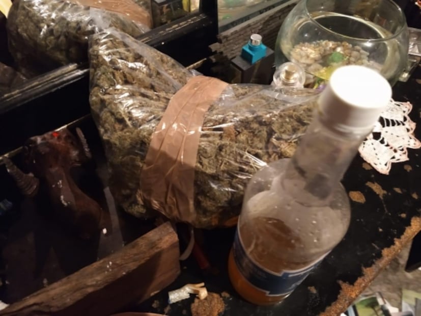 Policías de Investigación catean inmueble en Álvaro Obregón