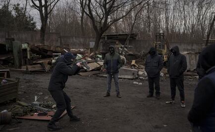 Europa hará sonar "Give Peace a chance" de Lennon en 150 emisoras para pedir la paz
