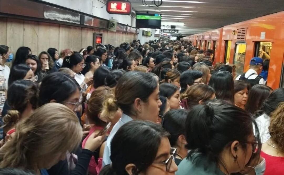 Usuarios de la Línea 9 del Metro reportan retrasos en el servicio (04/03/2025). Foto: Captura de pantalla