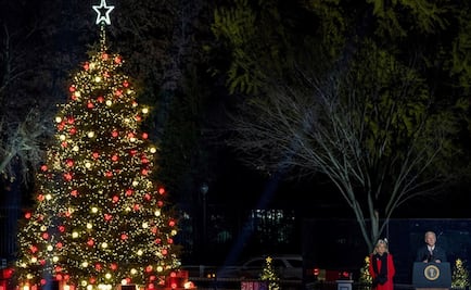Biden enciende árbol de Navidad y recuerda a fallecidos por Covid-19
