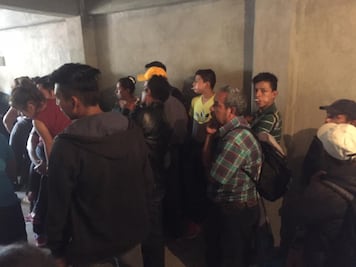 Rescatan a 53 migrantes centroamericanos en Monterrey