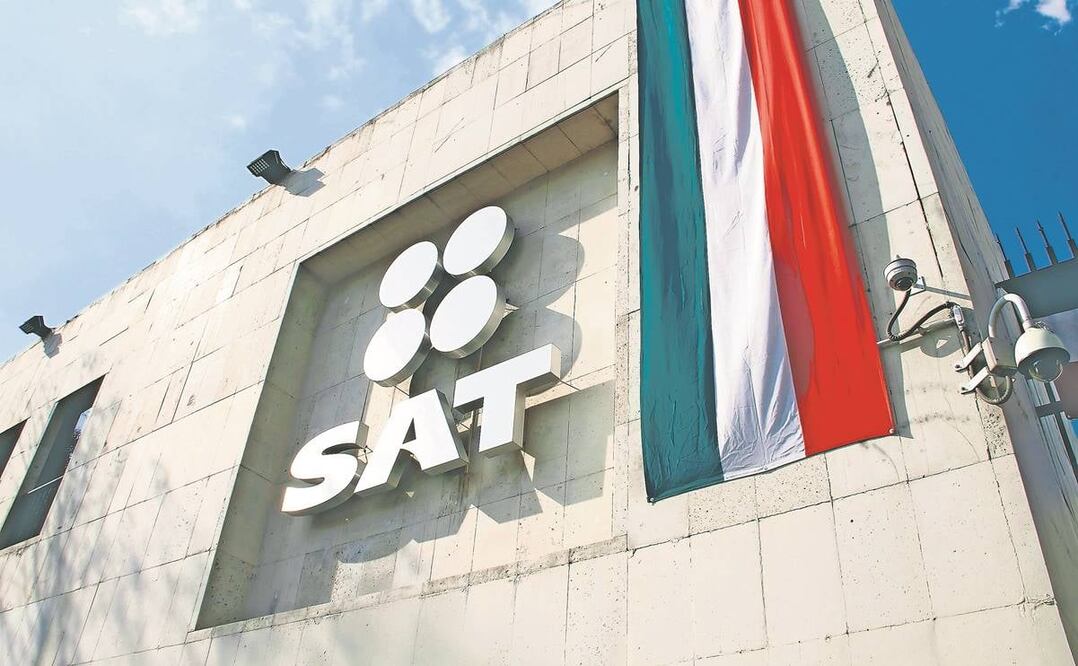 El SAT solicitó 8 mil 263 tarjetas de vales como mínimo y 8 mil 803 como máximo.