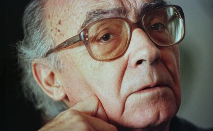 José Saramago, distinguido a título póstumo con la Ordem de Camões
