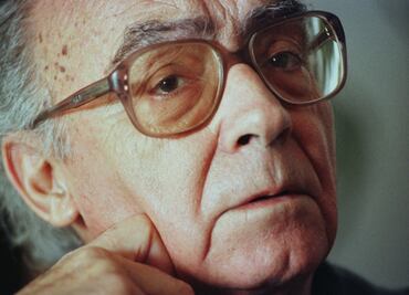 José Saramago, distinguido a título póstumo con la Ordem de Camões