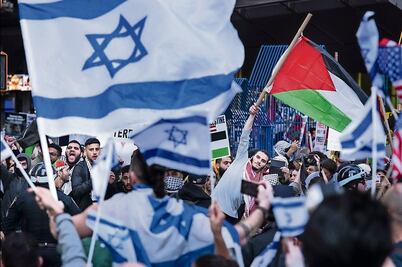 Se enfrentan manifestantes y fuerzas de seguridad palestinas en Cisjordania