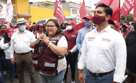Citlalli Hernández, secretaria de Morena, recorre Neza con su candidato Adolfo Cerqueda