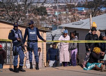 Al menos 15 muertos tras tiroteo en bar de Sudáfrica