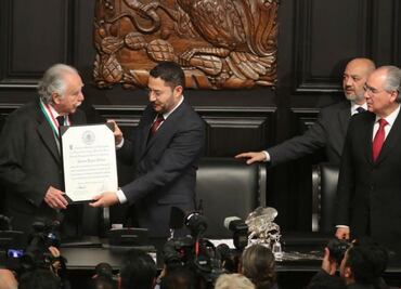 AMLO arriba a Xicoténcatl para entrega de la Medalla Belisario Domínguez 2018