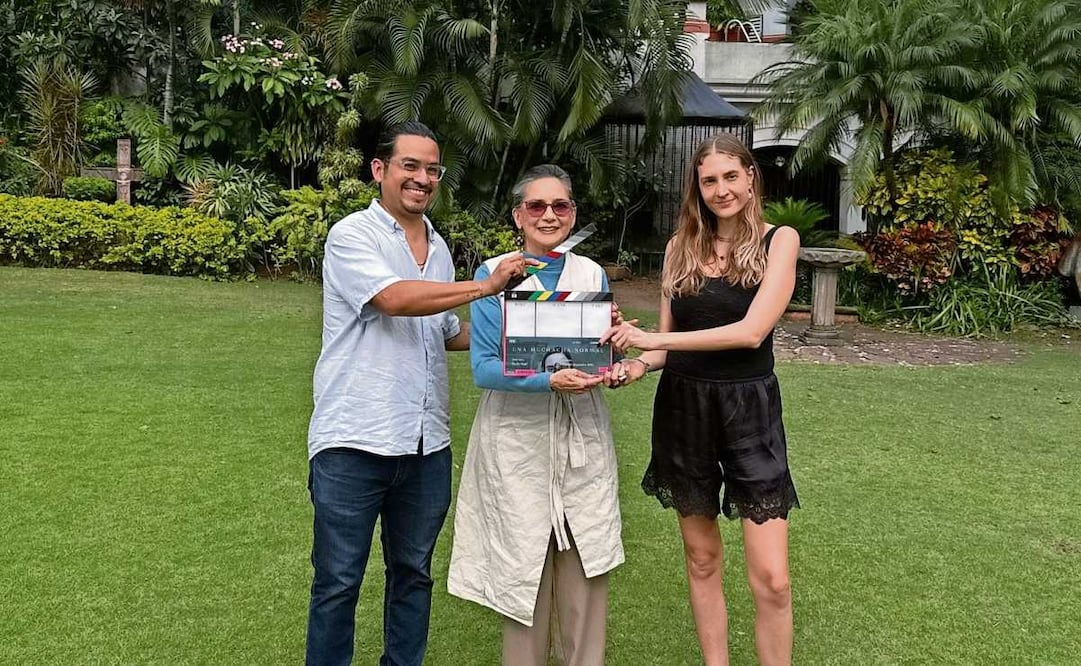El productor Yair Ponce, Medina y Hopf dieron el claquetazo de la cinta, que se rueda durante cinco semanas en Cuernavaca. Foto: CÉSAR GONZÁLEZ/EL UNIVERSAL