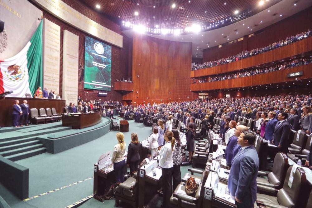 Expresó que durante más de 40 años, las reformas constitucionales se han logrado a través del consenso y la participación de todas las fuerzas políticas del país. Foto: ARCHIVO EL UNIVERSAL
