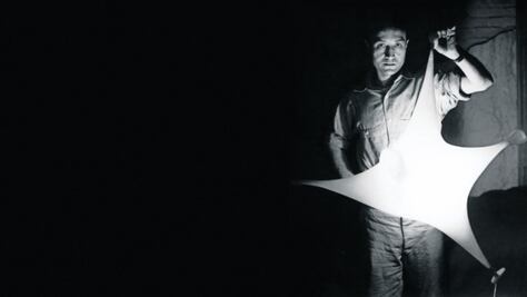 Movimiento, fragmentación,  luz y sonido, en  Museo Noguchi