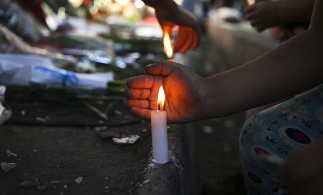 The gunman opened fire on civilians and police officers – Photo: Esteban Felix/AP Photo
