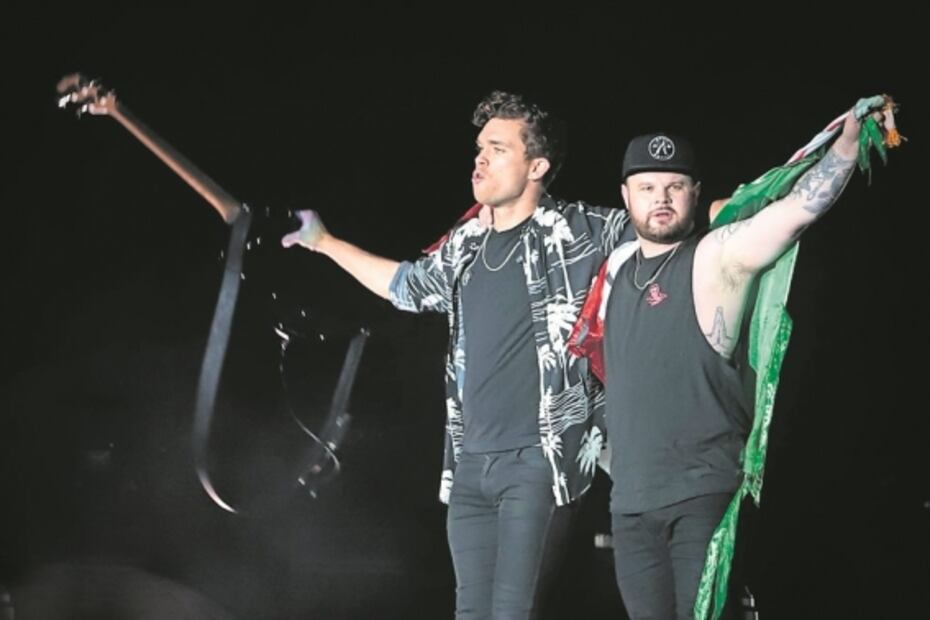 Fans gozan fiesta pero temen al Covid en el Corona Capital