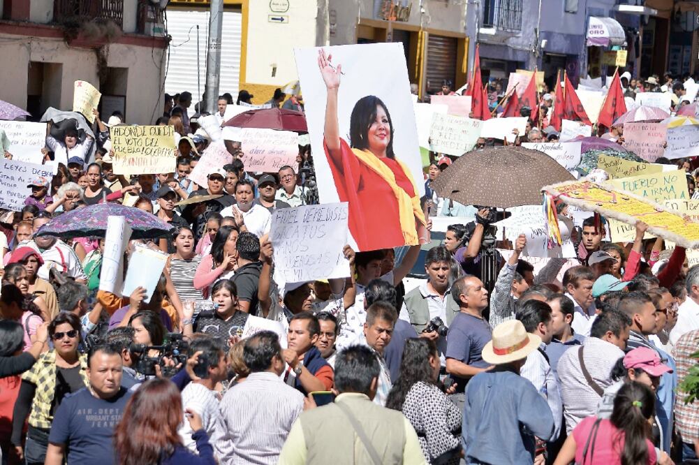 El grupo de habitantes fue dirigido por Anastasio Solís Lezo, ex asesor de la alcaldesa víctimada, y Carlos Caltenco, ex secretario municipal (CIUDADANOS MX)