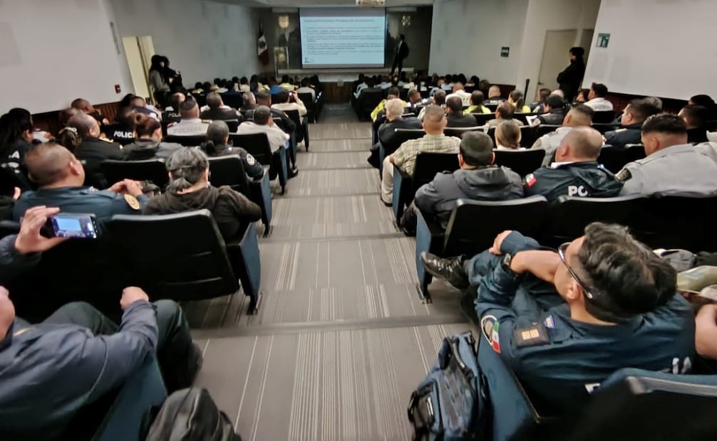 Policías reciben capacitación. Foto: especial