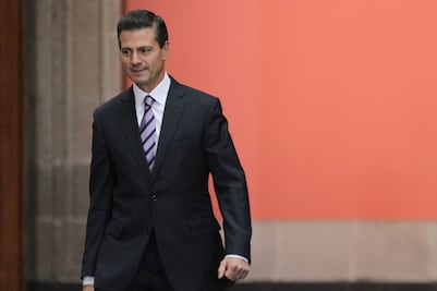 Peña felicita a Iñárritu y Lubezki por sus galardones en los Oscar