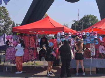 Porque hoy será bonito, fanáticos de Karol G arriban desde temprano al Azteca para el concierto de la Bichota