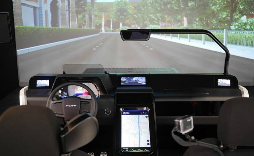 Pioneer presenta cabina que reconoce al conductor