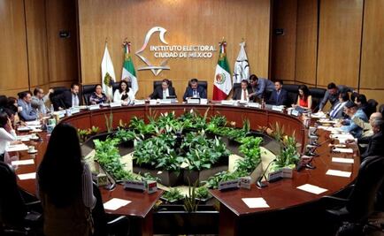 Inicia IECM proceso sancionador contra Alejandra Barrales por mitin con bomberos