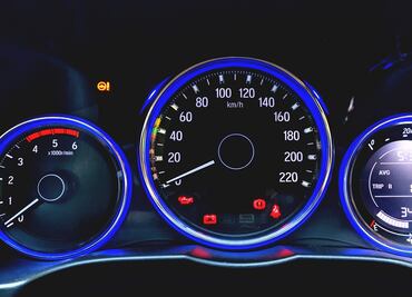 Esta es la razón por la que el velocímetro no marca la velocidad real de tu auto