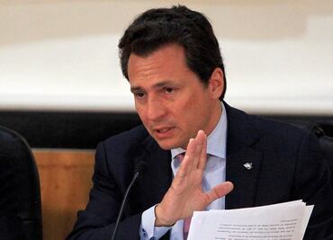 Padre de Emilio Lozoya lo entregó en España, cree abogado