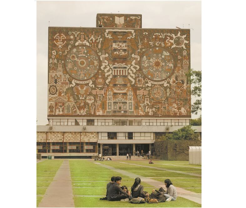 Algunos alumnos de la UNAM se han visto favorecidos por la fundación con la entrega de becas desde 1993. Foto: ARCHIVO EL UNIVERSAL