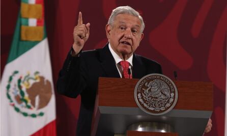 Llama AMLO a diputados del PRI a rebelarse y votar en libertad la reforma eléctrica