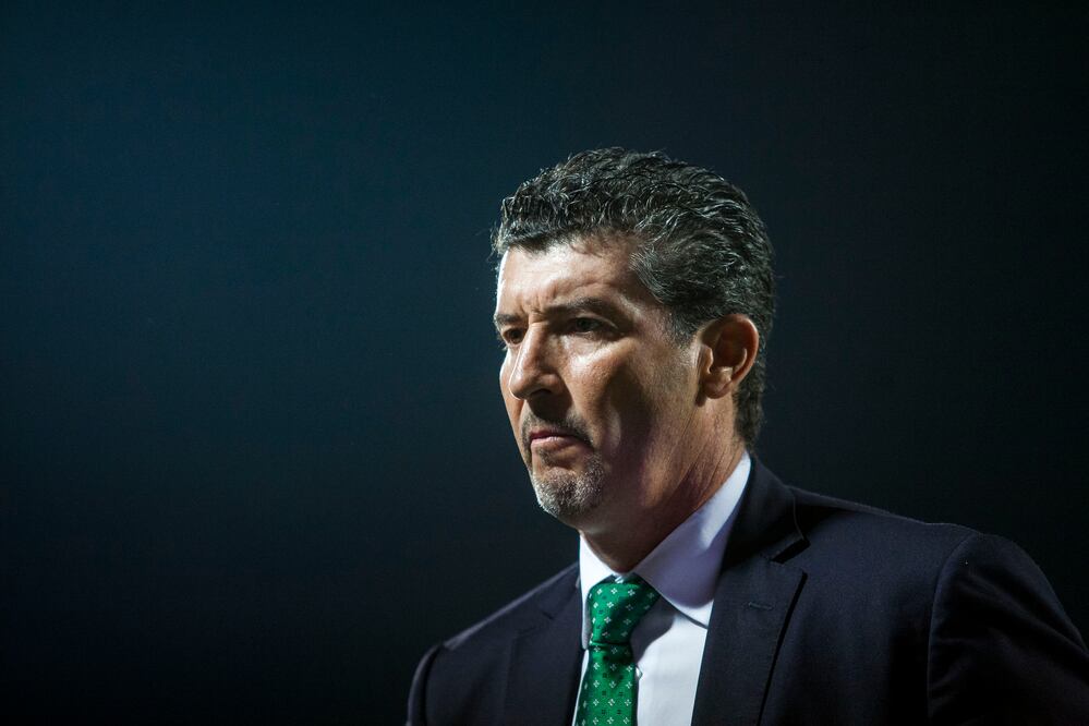 Imago7. José Manuel de la Torre en un partido con Santos