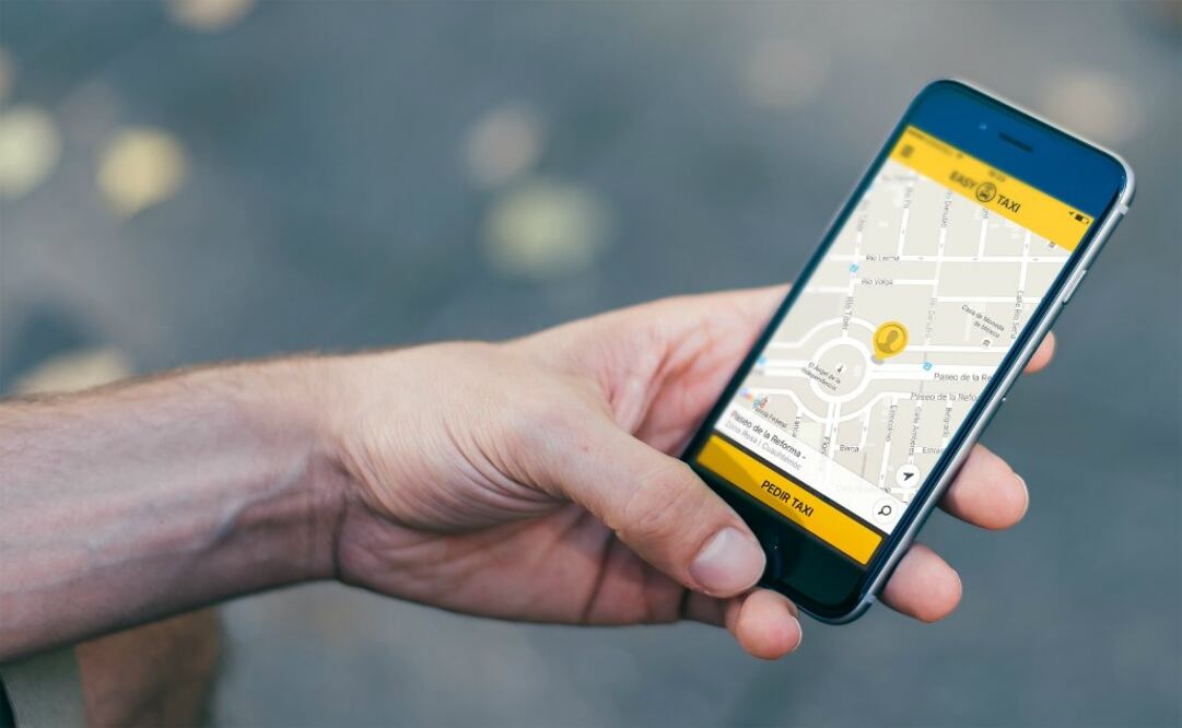 Esta iniciativa consiste en instalar Kioscos Digitales dentro de 15 unidades de taxi afiliados a la aplicación Easy Taxi