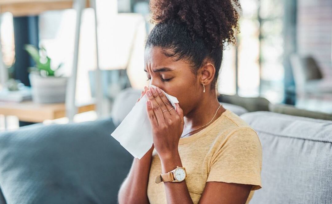 Cómo se diferencian los síntomas de la covid entre los no vacunados y los que tienen 2 y 3 dosis