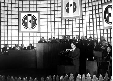 Glosario político: cuál es el origen e historia del "dedazo"