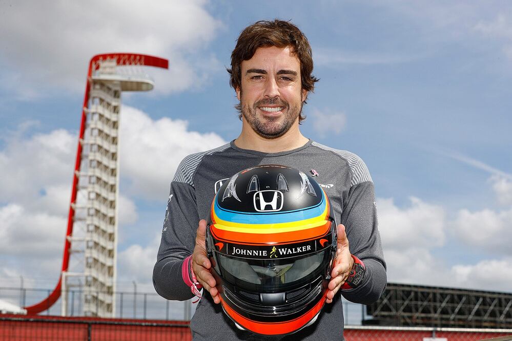 AP. Fernando Alonso con McLaren en conferencia 