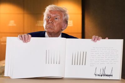 Trump: EU enviará cartas a países para decir "cuánto pagarán" en la guerra comercial; "no se puede ver a tantos"