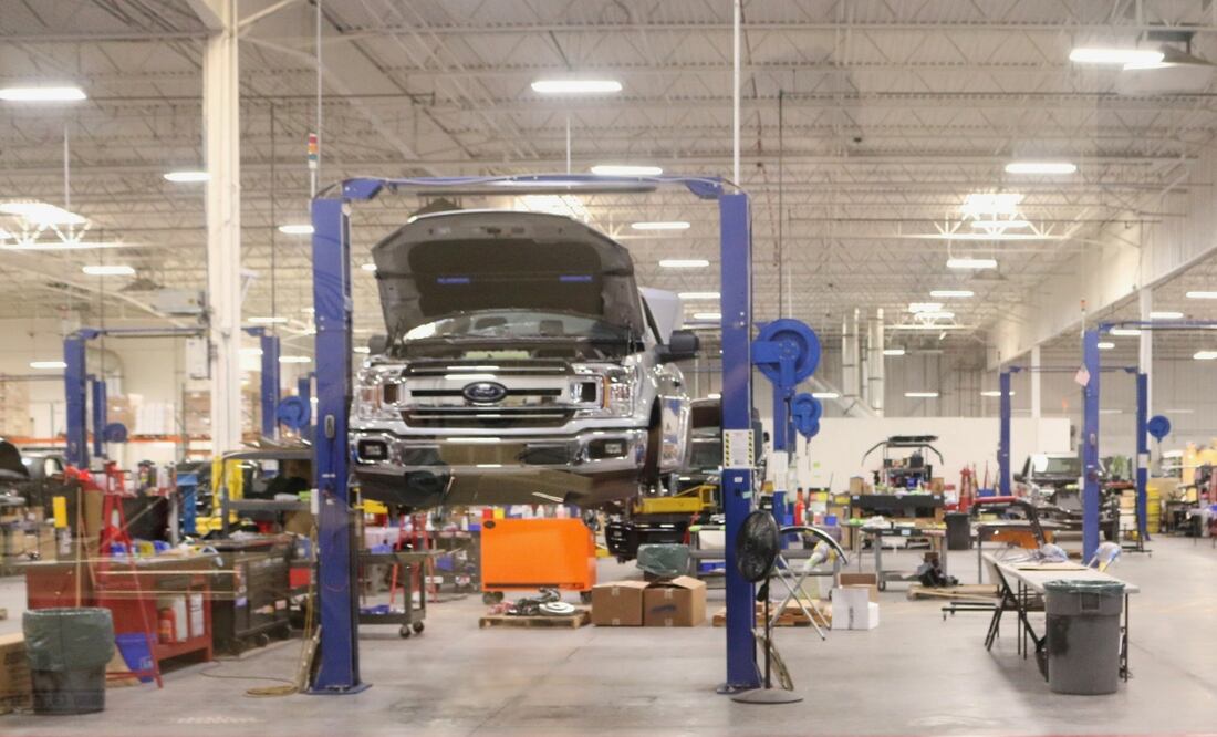 Los autos de la Fórmula 1 son los coches con menos piezas actualmente. Imagen: Unsplash