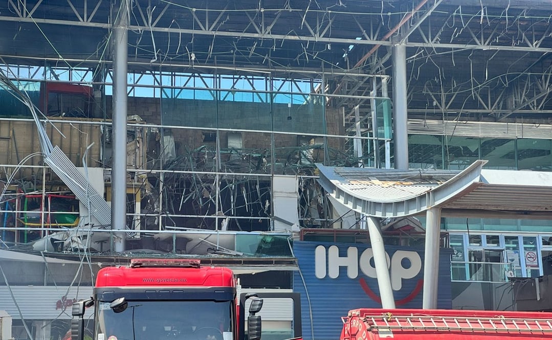 Incendio en plaza Altabrisa en Tabasco deja 21 heridos. Foto: Luma López / EL UNIVERSAL