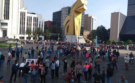 Maestros bloquean Paseo de la Reforma y Bucareli