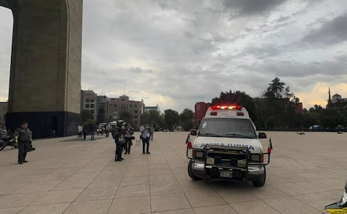 Inicialmente, se reportó que uno de los bailarines fue atacado con una cuchilla. 22/09/2026. | Foto: Valente Rosas/El Universal.