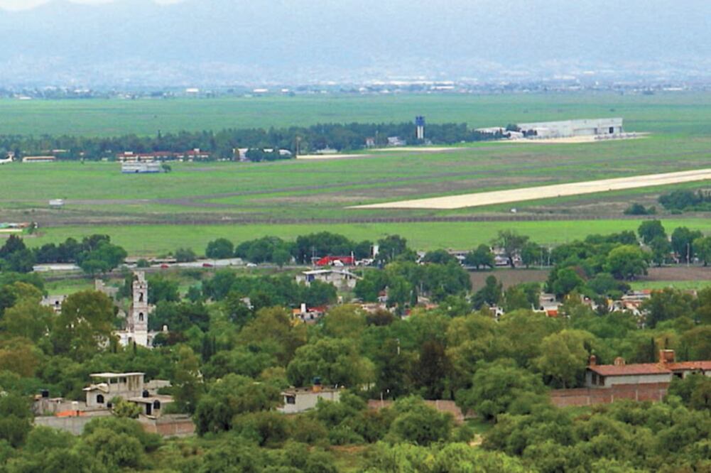Entre las acciones que debe implementar la Sedena en Santa Lucía destacan la presentación de programas para el uso sustentable del agua, así como un plan para reforestar y restaurar el suelo. Foto: ARCHIVO EL UNIVERSAL