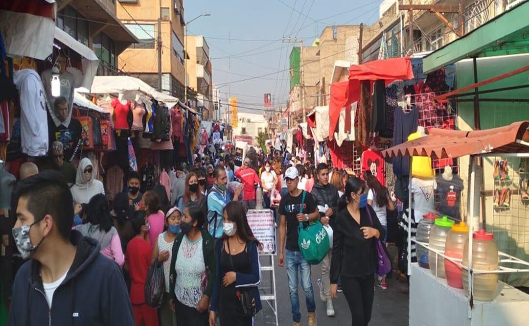 El cabildo de Los Reyes La Paz determinó multar con 100 UMAs a quienes realicen reuniones de más de 12 personas durante el semáforo rojo. Foto: Especial