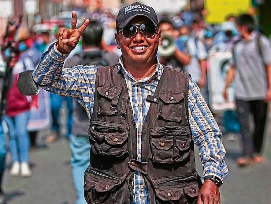 El reportero Alberto Gómez denunció el robo de su computadora portátil, una cadena de oro, un reloj, tenis y documentos personales. Foto: Especial