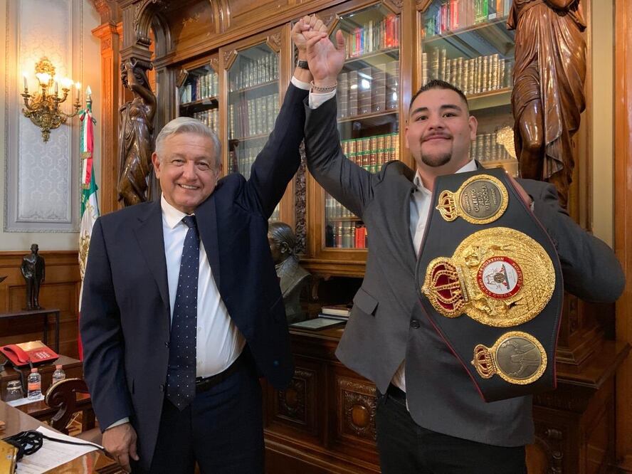 Ruiz y el Presidente López Obrador en su encuentro en Palacio Nacional (Twitter @andy_destroyer1).