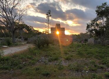 Sin público y con buen clima: así se vio el equinoccio en Dzibichaltun, Yucatán